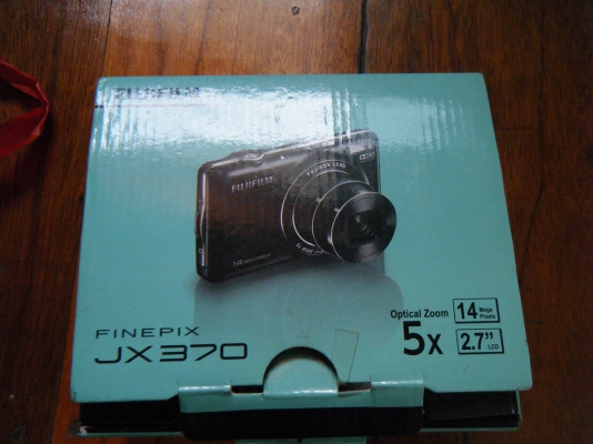 ขายกล้องถ่ายรูปครับ ถูกๆๆ ขายกล้องถ่ายรูปครับ ถูกๆๆ