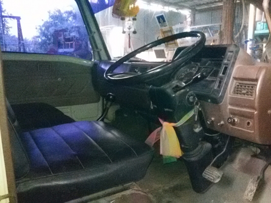 ขายรถ HINO KM779  เครื่อง WO4D D 120 แรงม้า เครื่องดี คัสซีสวยตลอดเส้น