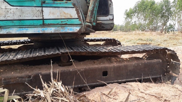 ขายรถตักแม็กโคkobelco120-3 มาร์คทรีสภาพเก่านอก ช่วงล่างดี เอวแน่น บูมสวยแอร์เย็น เดิม เอกสารอินวอยซ์ เครื่องแน่น