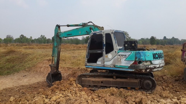 ขายรถตักแม็กโคkobelco120-3 มาร์คทรีสภาพเก่านอก ช่วงล่างดี เอวแน่น บูมสวยแอร์เย็น เดิม เอกสารอินวอยซ์ เครื่องแน่น