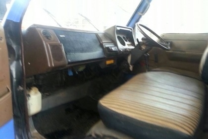 TOYOTA DYNA BU87 - 115 HP 14B หกล้อบรรทุก กระบะคอกเหล็กความยาว 4.30 เมตรพื้นเหล็กสภาพอย่างสวยไม่มีผุกร่อน หัวเก๋งเดิมๆบางๆภายในคอนโซลครบพร้อม เกียร์สั้น พวงมาลัยธรรมดา ช่วงล่างเดิมๆคัชซีสวยไม่มีบวม ยางสภาพดี 65\% พร้อมบรรทุกพร้อมใช้งาน เอกสารทะเบียนชุดโอนค