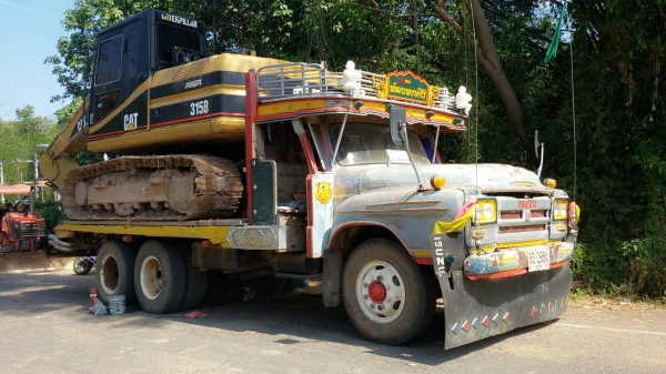 ต้องการขายสิบล้อหน้ายาว สองเพลา