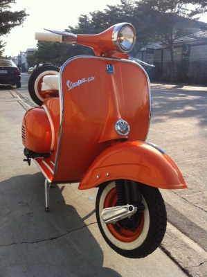 เอเซียเวสป้า---->>จัดส่งรถvespa 64 2 คัน ให้คุณกวาง สารคาม และคุณยะ สกลนคร เรียบร้อย17/02/2558