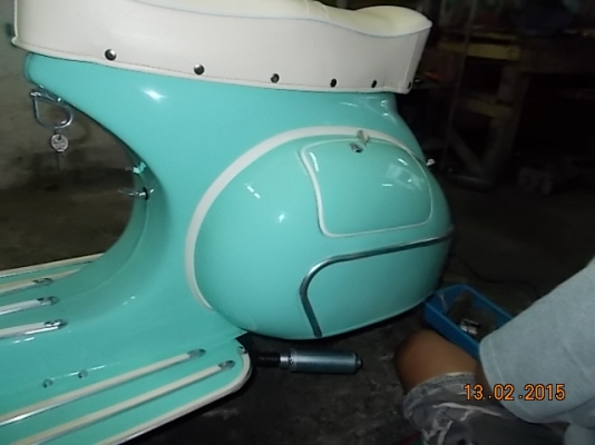 เอเซียเวสป้า---->>จัดส่งรถvespa 64 2 คัน ให้คุณกวาง สารคาม และคุณยะ สกลนคร เรียบร้อย17/02/2558