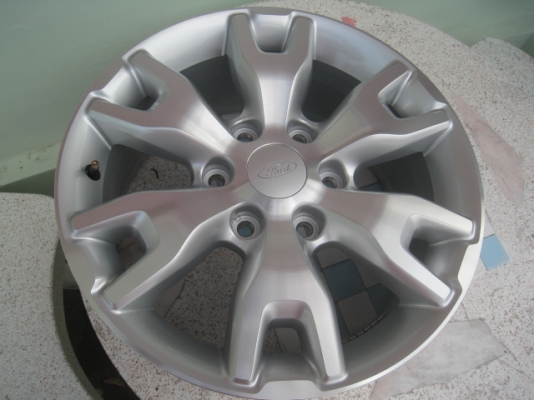 ล้อแม็กป้ายแดง Ford ranger 18" สนใจติดต่อเล็กคลองสามครับ 081-3747940