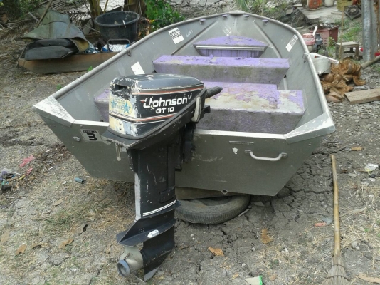 ขายเรือตกปลาอลูมิเนียมพร้อมเครื่อง ติดท้าย 10 HP