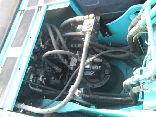 ขายรถแบคโฮเก่าญี่ปุ่นนอกแท้ๆ sk 200-6 yn10 สนใจโทร 092-3309229 อี๊ด สองห้อง