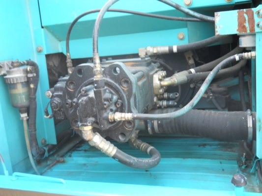 ขายรถแบคโฮเก่าญี่ปุ่นนอกแท้ๆ sk 200-6 yn10 สนใจโทร 092-3309229 อี๊ด สองห้อง