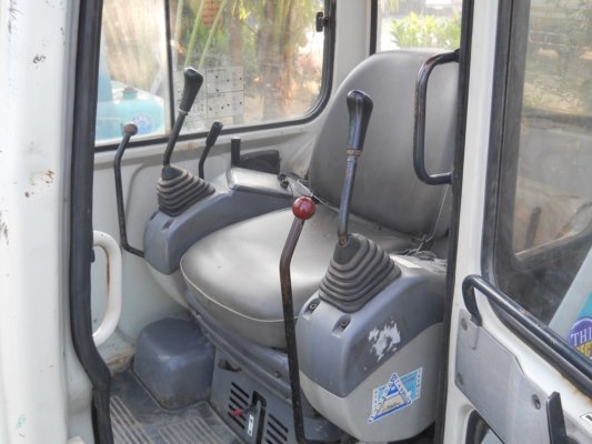 รถแบคโฮเก่านอก pc 45-7 มีเก๋งปั้มนิ้ว สนใจโทร 092-3309229 อี๊ด สองห้อง รถแบคโฮเก่านอก pc 45-7 มีเก๋งปั้มนิ้ว สนใจโทร 092-3309229 อี๊ด สองห้อง