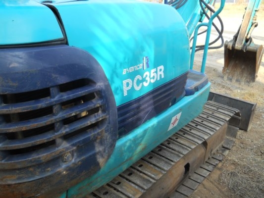 รถแบคโฮเก่านอก pc 35-8 แทรกเหล็ก สนใจโทร 092-3309229 อี๊ด สองห้อง