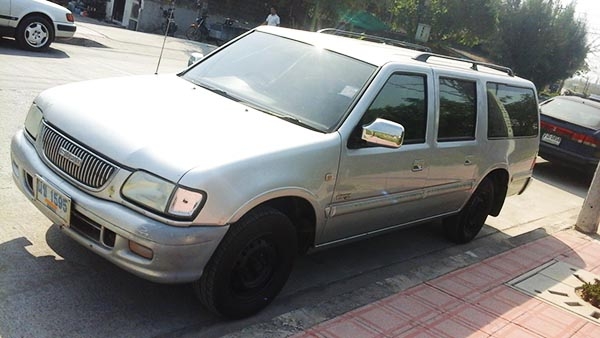 Isuzu Thairung 3000Turbo 2001