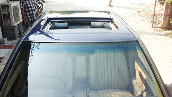 300E Sunroof แท้เครื่องเกียร์ดีสีเต็มคัน 300E Sunroof แท้เครื่องเกียร์ดีสีเต็มคัน