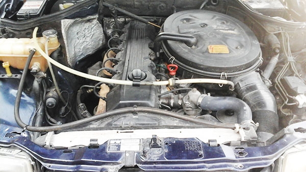 300E Sunroof แท้เครื่องเกียร์ดีสีเต็มคัน 300E Sunroof แท้เครื่องเกียร์ดีสีเต็มคัน