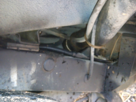 รถกะบะISUZUSPARK EXมังกรทอง 2.5DI ปี39 มือเดียวออกใหม่ป้ายแดง เดิมบาง ไม่เคยทำสีน่าใช้ขายถูก