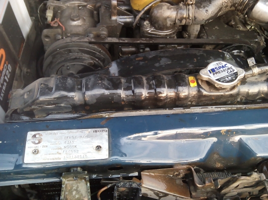 รถกะบะISUZUSPARK EXมังกรทอง 2.5DI ปี39 มือเดียวออกใหม่ป้ายแดง เดิมบาง ไม่เคยทำสีน่าใช้ขายถูก