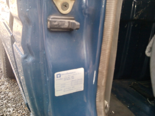 รถกะบะISUZUSPARK EXมังกรทอง 2.5DI ปี39 มือเดียวออกใหม่ป้ายแดง เดิมบาง ไม่เคยทำสีน่าใช้ขายถูก