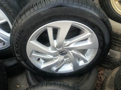 ขายล้อแม็กHONDA All New Jazz ขอบ15 ยาง ปี13 4 ล้อ