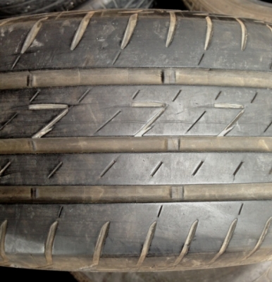 - ขายยาง Ecopia ep200  215/60/16  ปี13