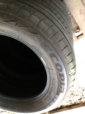 - ขายยาง Ecopia ep200  215/60/16  ปี13