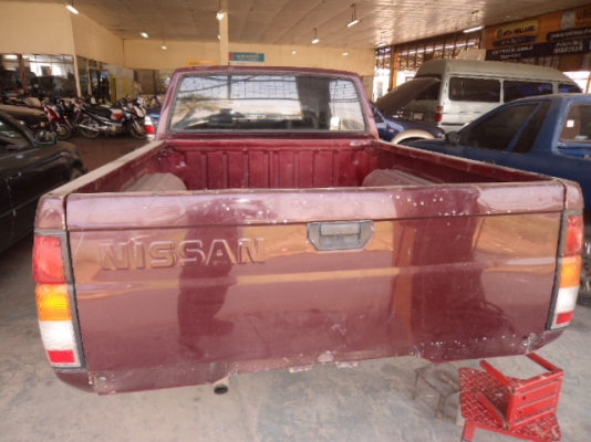 ขายNISSAN 2.5 แค็ปปี1995ขายตามสภาพ086-4457033ไม่ลดแล้วครับ