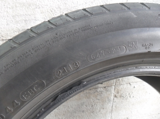 ยาง MAXXIS 225/55R17ปี13 สวยๆ 1 คู่ ราคา 1700 บาท