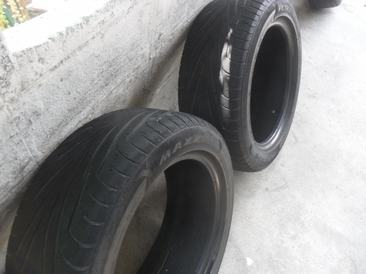 ยาง MAXXIS 225/55R17ปี13 สวยๆ 1 คู่ ราคา 1700 บาท