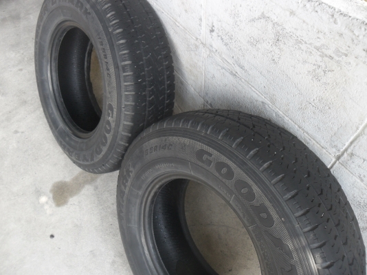 ยาง GoodYear 195R14 สวยๆ 1 คู่ ราคา 1300 บาท