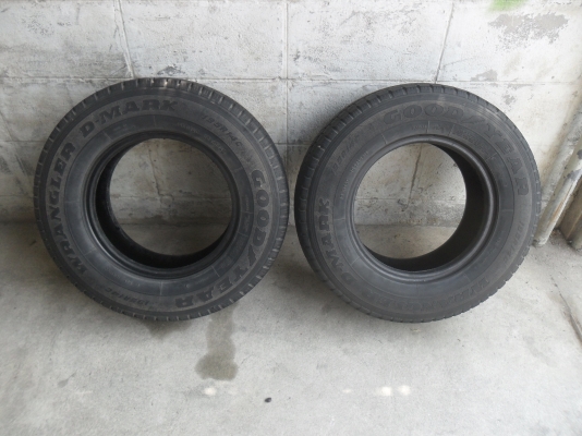 ยาง GoodYear 195R14 สวยๆ 1 คู่ ราคา 1300 บาท