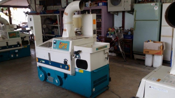 เครื่องสีข้าวกล้องเก่าญี่ปุ่น  SATAKE  GPS 450AX  สภาพสวย เครื่องพร้อมใช้งาน  ไม่เคยใช้งานในไทย