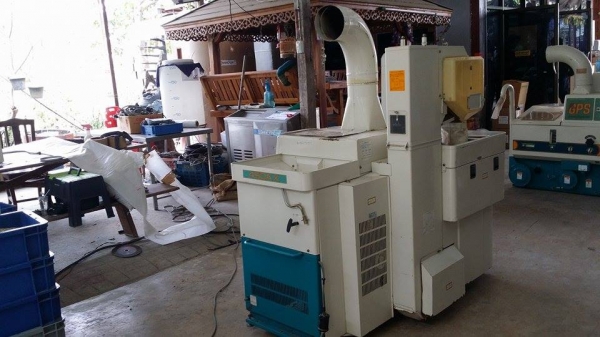 เครื่องสีข้าวกล้องเก่าญี่ปุ่น  SATAKE  GPS 450AX  สภาพสวย เครื่องพร้อมใช้งาน  ไม่เคยใช้งานในไทย