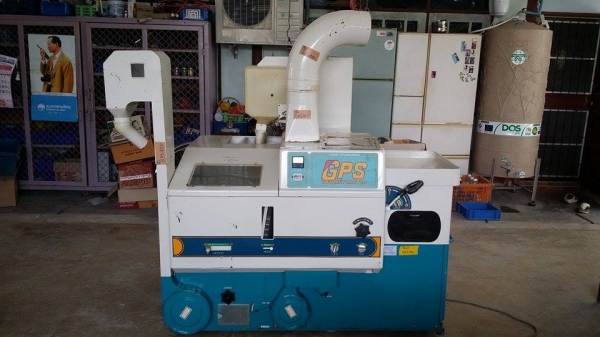 เครื่องสีข้าวกล้องเก่าญี่ปุ่น  SATAKE  GPS 450AX  สภาพสวย เครื่องพร้อมใช้งาน  ไม่เคยใช้งานในไทย