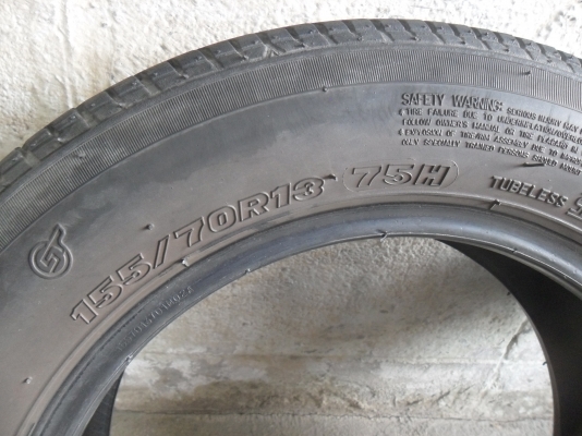 ยาง MAXXIS 155/70R13ปี13 สวยๆ 1 คู่ ราคา 750 บาท