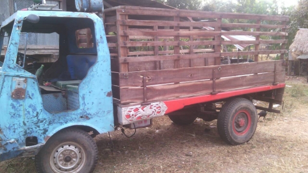 ขายถูกๆ อีแต๋น เครื่อง ISUZU 74 แรง ช่วงล่างเพลาลอย กระไม้ยังสวย ขายถูกๆ อีแต๋น เครื่อง ISUZU 74 แรง ช่วงล่างเพลาลอย กระไม้ยังสวย