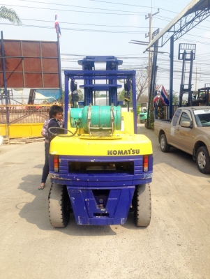 -:-*&bull;*ข า ย ร ถ ย ก นำ เ ข้ า*&bull;*-:-KOMATSU FG35-6 เบนซิล+แก๊ส เสา6เมตร สนใจติดต่อ 083-062-0223