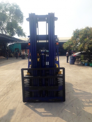 -:-*&bull;*ข า ย ร ถ ย ก นำ เ ข้ า*&bull;*-:-KOMATSU FG35-6 เบนซิล+แก๊ส เสา6เมตร สนใจติดต่อ 083-062-0223