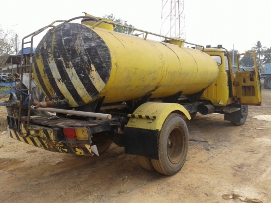 ขายด่วน6ล้อหน้ายาวรถน้ำNISSAN ตามสภาพราคาเบาๆโทร0843923995