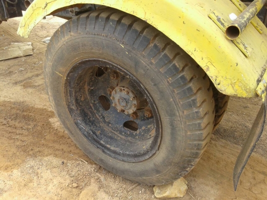 ขายด่วน6ล้อหน้ายาวรถน้ำNISSAN ตามสภาพราคาเบาๆโทร0843923995