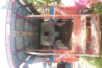 ขายรถสองเเถว หรือมีรถตู้เอามาเเลกได้