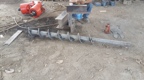 ขายแม็คโครเจาะหลุม.โต20...30 ซ.ม..เจาะขุด..ล้วง