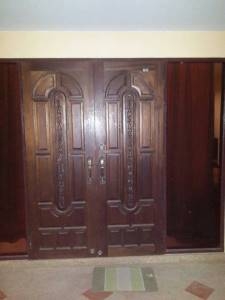 บานประตูลูกฟักบานคู่ไม้เต็ง