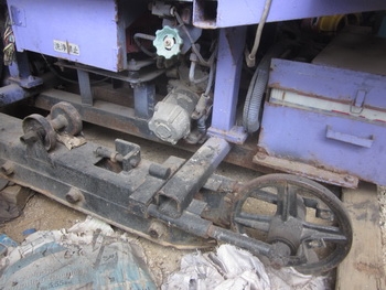 ขายตามสภาพครับ  -  รถลิฟท์บรรทุกคน กระเช้า ลิฟต์ยกของ AICHI: RV040 แบบขากรรไกร มือสองญี่ปุ่น