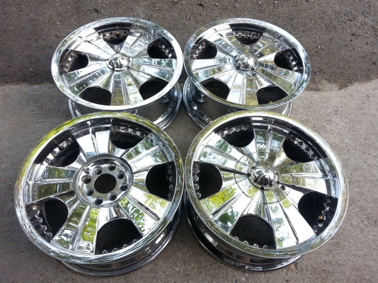 ขอบ17 โครมเมี่ยม4รู100