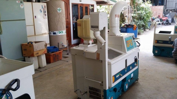 เครื่องสีข้าวกล้องเก่าญี่ปุ่น  SATAKE  GPS 350ฺBX  สภาพสวย เครื่องพร้อมใช้งาน  ไม่เคยใช้งานในไทย