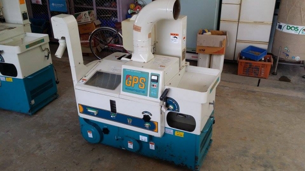 เครื่องสีข้าวกล้องเก่าญี่ปุ่น  SATAKE  GPS 350ฺBX  สภาพสวย เครื่องพร้อมใช้งาน  ไม่เคยใช้งานในไทย