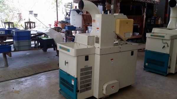 เครื่องสีข้าวกล้องเก่าญี่ปุ่น  SATAKE  GPS 350ฺBX  สภาพสวย เครื่องพร้อมใช้งาน  ไม่เคยใช้งานในไทย