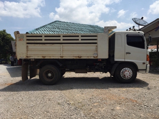 ขายรถ6ล้อดั้มพ์ HINO FG8JGLD ซีรี500 เครื่อง 212 แรงม้า ปี54 สนใจโทร 081-970-1072