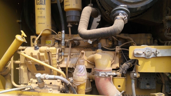 ขายด่วน 2คัน  เกรดเดอร์&amp;รถบดสั่นสะเทือน CATERPILLAR