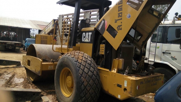 ขายด่วน 2คัน  เกรดเดอร์&amp;รถบดสั่นสะเทือน CATERPILLAR