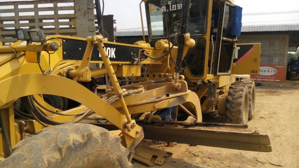 ขายด่วน 2คัน  เกรดเดอร์&amp;รถบดสั่นสะเทือน CATERPILLAR