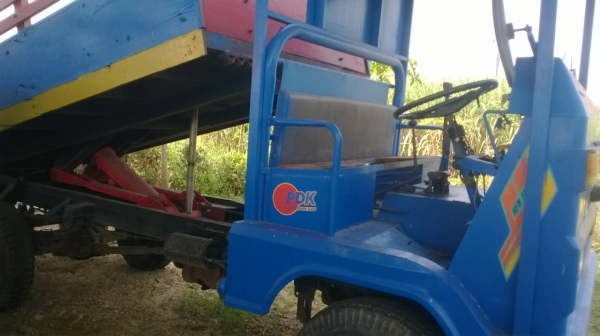 ขายรถอีแต๋นด้ำหัวโรงงานด่านสว่าราคา250000บาทมีเกียร์กลางเพลารอยกระบอกด้ำใหญ่มีล้อเสริมรับน้ำหน้ก รถอยู่วังบัว คลองขลุง กำแพงเพชรโทร0813655997อำพร พาเจริญราคานี้ยังต่อรองได้อีกนะครับ